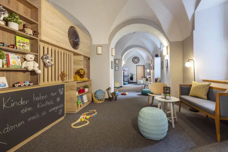 Ihr seht den Indoor-Spielbereich JUFA Hotel Judenburg im Murtal.