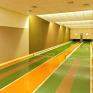 Die Zeit sportlich und mit viel Schwung gemeinsam auf der Kegelbahn verbringen im JUFA Hotel Hochkar - Sport-Resort