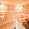 Sauna mit Aufgussschale im Wellnessbereich im JUFA Hotel Leibnitz - Sport-Resort. Der Ort für erfolgreiches Training in ungezwungener Atmosphäre für Vereine und Teams.