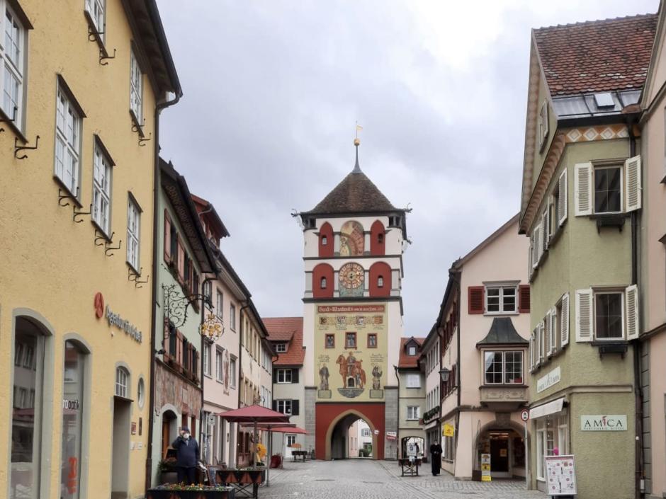 Sie sehen die Altstadt von Wangen im Allgäu. JUFA Hotels der Ort für erholsamen Winterurlaub für die ganze Familie.