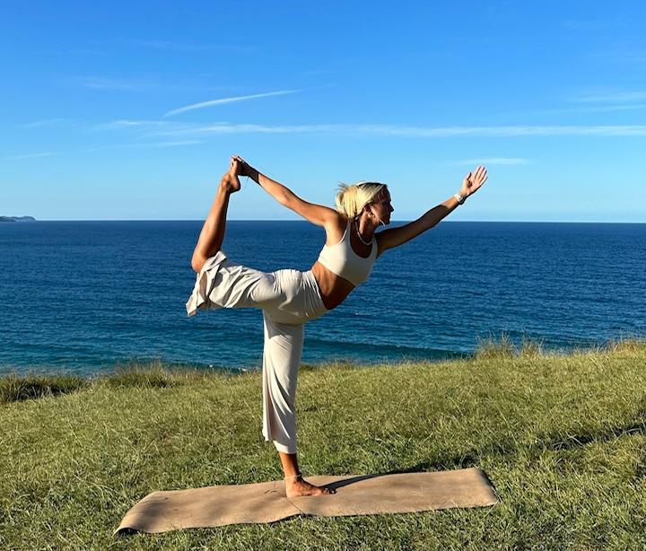 Yoga Lehrerin Sarah Machacek